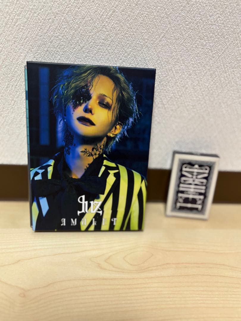 luz AMULET (Joker盤)CD+Blu-ray 特典トランプ付き - メルカリ