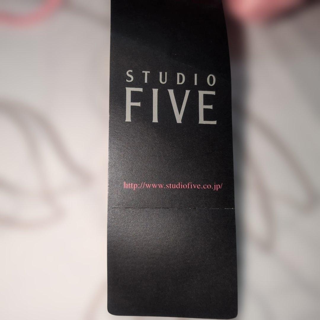 スタディオファイブ ピンク花柄刺繍ブラ・Tバック・ガーターベルト3