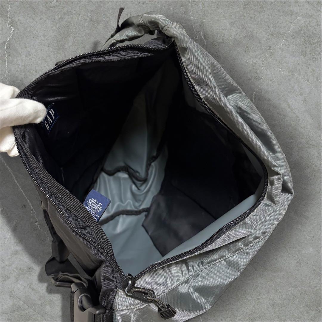 ゆと様 OLD GAP 00s Y2K ボディバッグ グレー - メルカリ