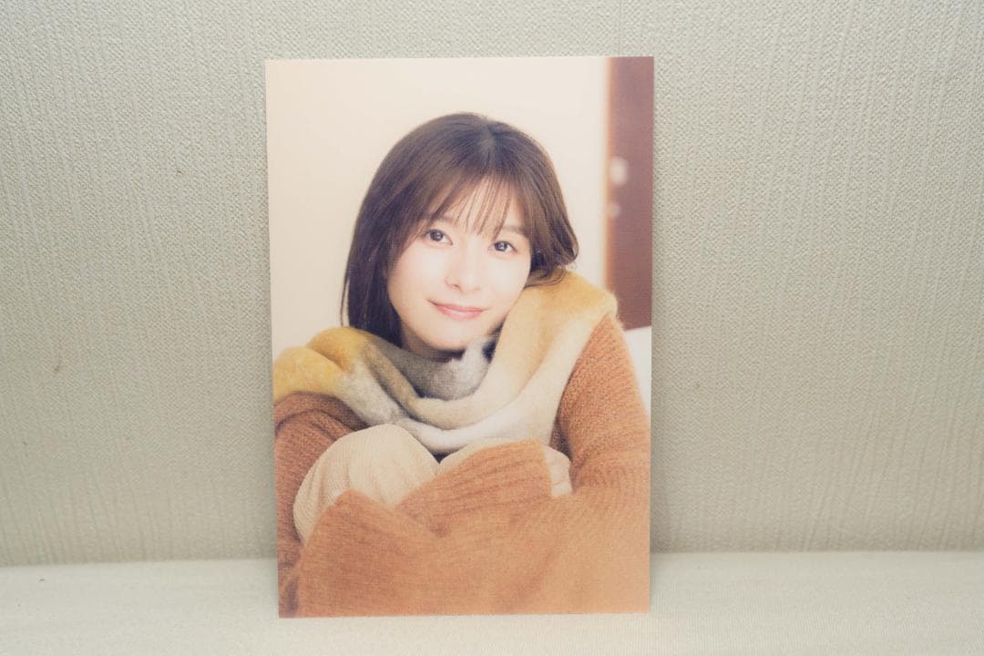 直筆サイン入り】芳根京子 カレンダー 2026 アクスタ付 - メルカリ