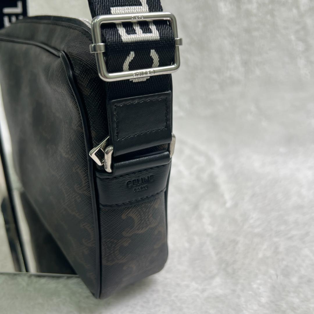 《美品》セリーヌ トリオンフ ミディアム メッセンジャーバッグ