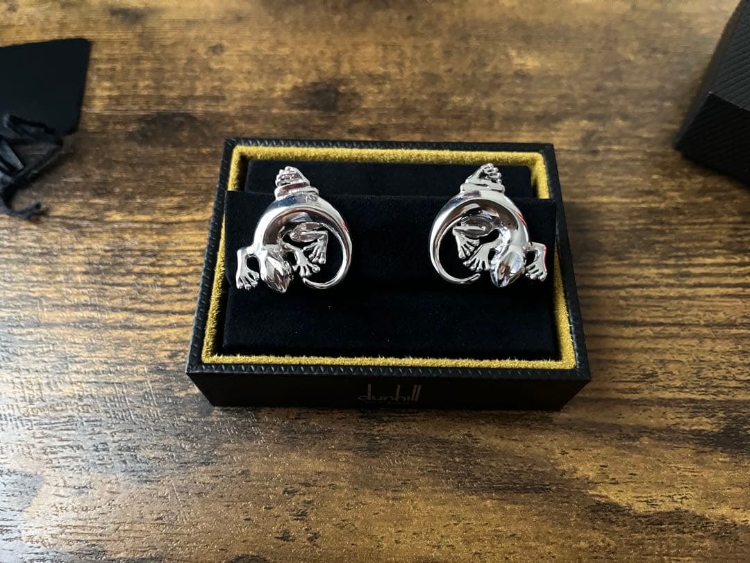 [dunhill] トカゲカフスボタン 2個セット】 カフスボタン 真鍮 トカゲのデザインが格好良いカフス