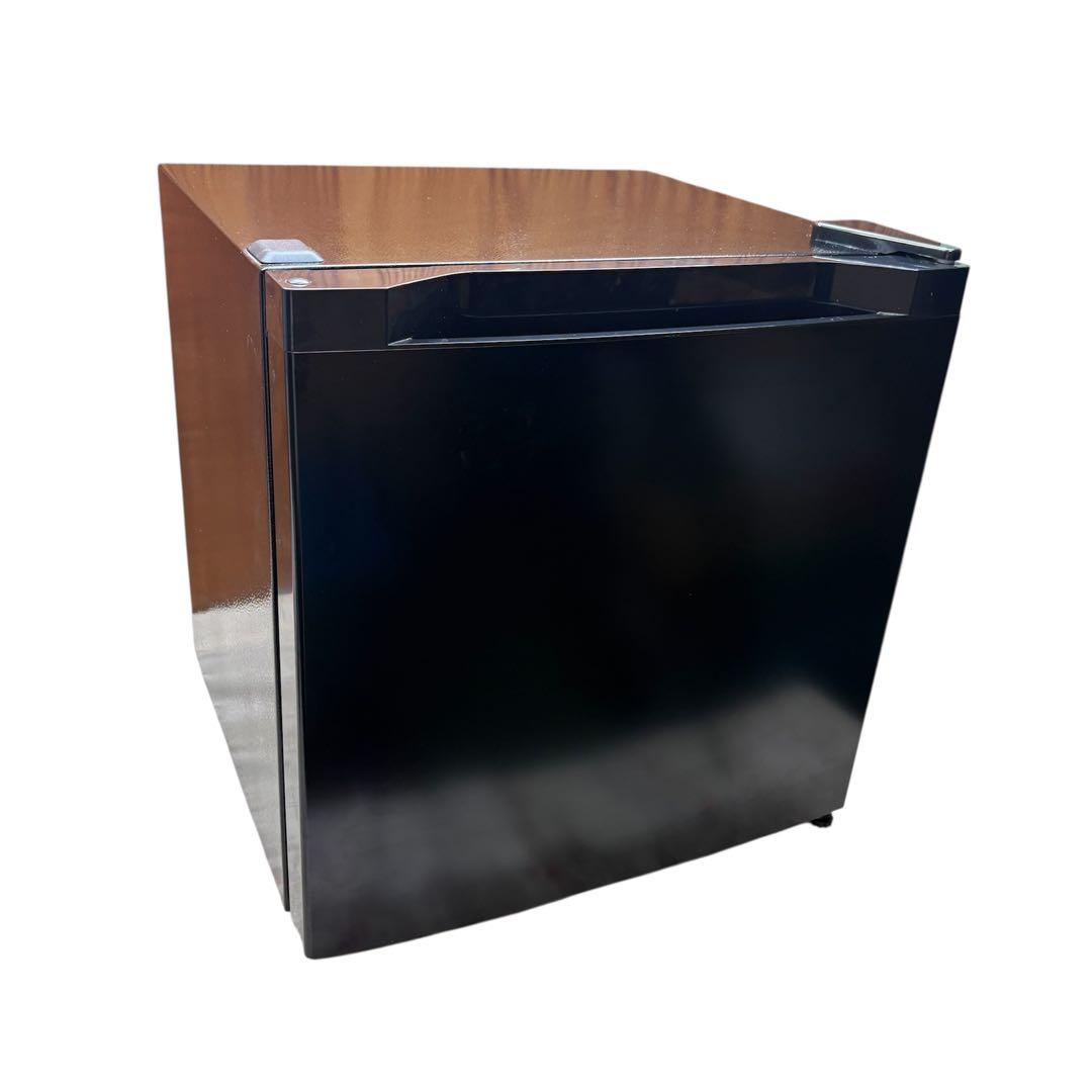 31L冷凍庫 アイリスオーヤマ PF-A31FD ブラック 2024年製 中古 レンタル] [31L][右開き]アイリスオーヤマ PF-A31FD 冷凍・冷蔵庫