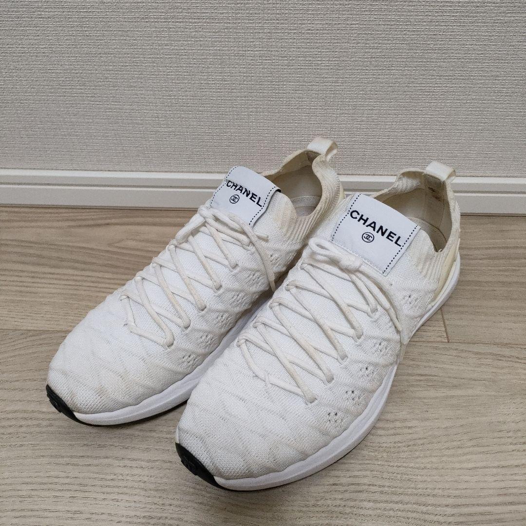 シャネル　スニーカー　CHANEL 39 CHANEL（シャネル） 【新品同様】シャネル スニーカー ココマーク