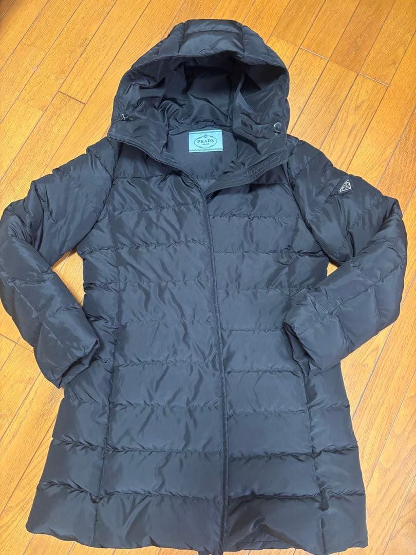 週末セール！プラダ　ブラックダウン　近年物　希少サイズ48 大きいサイズ 楽天市場】プラダ ダウンジャケット（メンズファッション）の通販