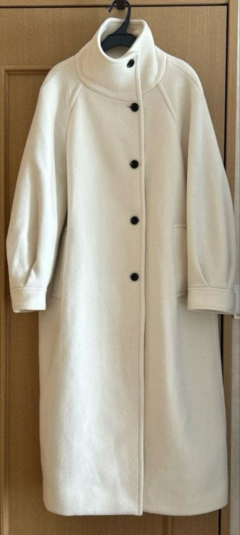 Rouge vif パフスリーブウールコート オフホワイト 36 - メルカリ