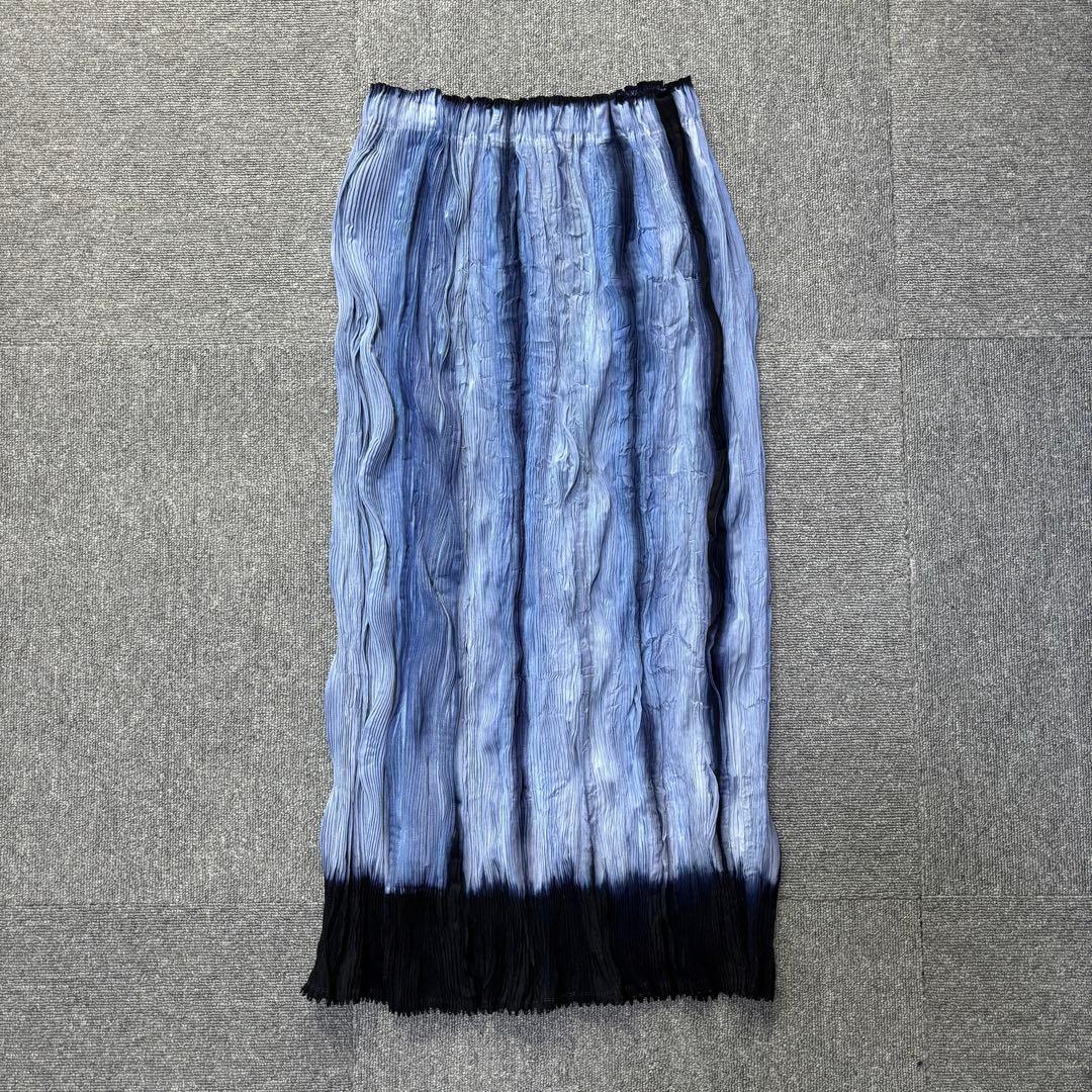 ISSEY MIYAKE FETE グラデーション プリーツスカート ブルー 中古・古着通販】ISSEY MIYAKE FETE (イッセイミヤケフェット