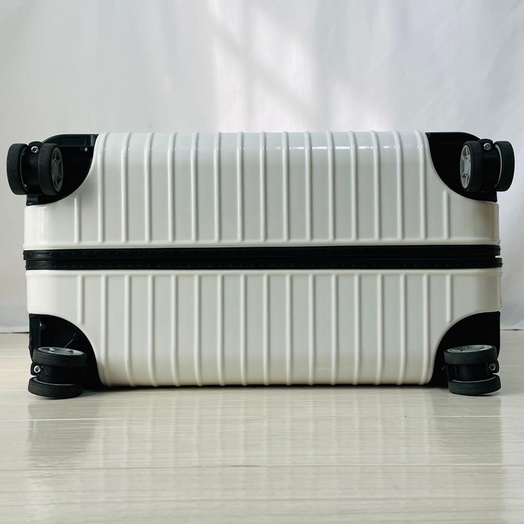 極美品 ハワイ限定 リモワ サルサエアー 98L 4輪 キャララホワイト