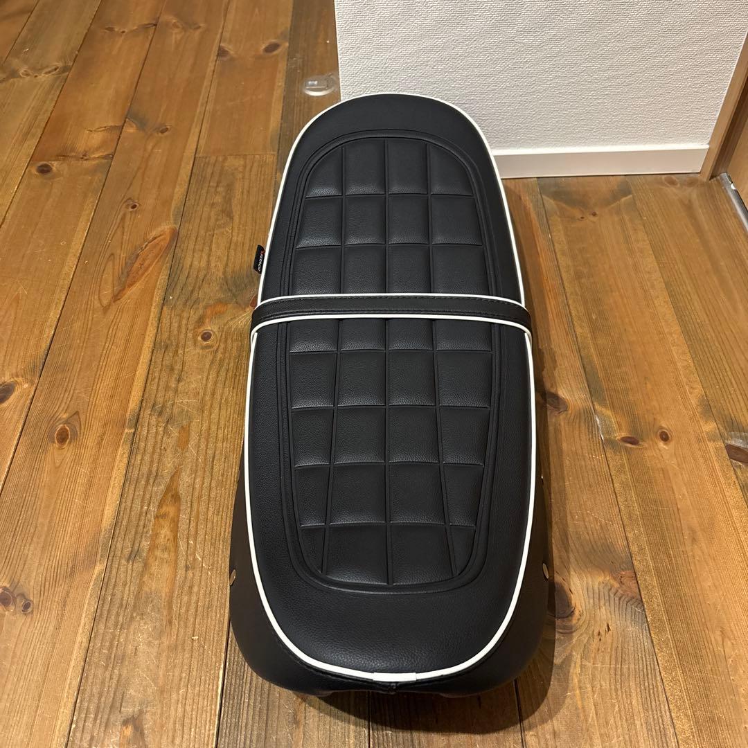 DAX125キタコバナナシート。KITACO DAX125キタコバナナシート。KITACO - パーツオンライン で 販売