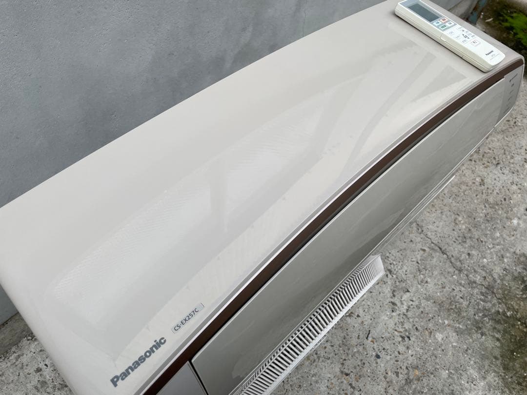割と綺麗 Panasonic 8畳用エアコン CS-EX257C