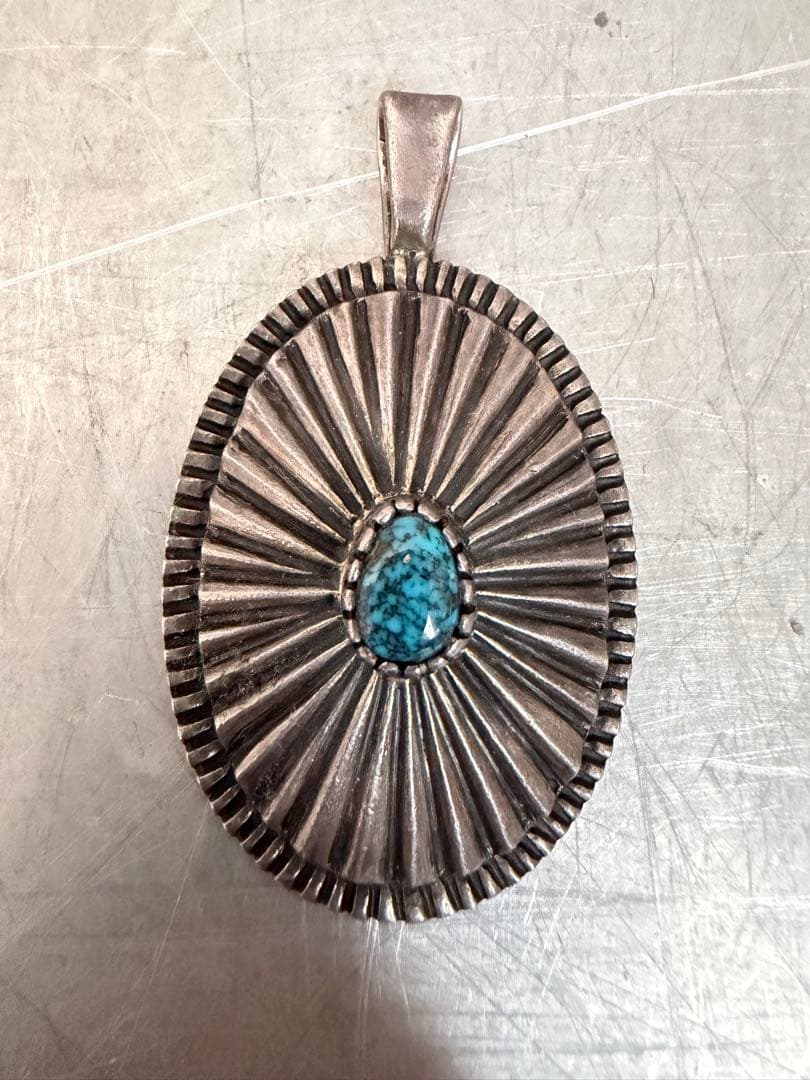 インディアンジュエリー ペンダント アーニーリスター Ernie Lister Ernie Listerアーニーリスターのペンダント｜マライカ公式通販