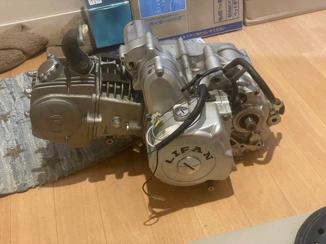LIFAN 125cc エンジン　遠心クラッチ　エンジンOH済み 1093w予約販売☆Lifan社製 12V 124cc セル付 遠心クラッチ エンジン