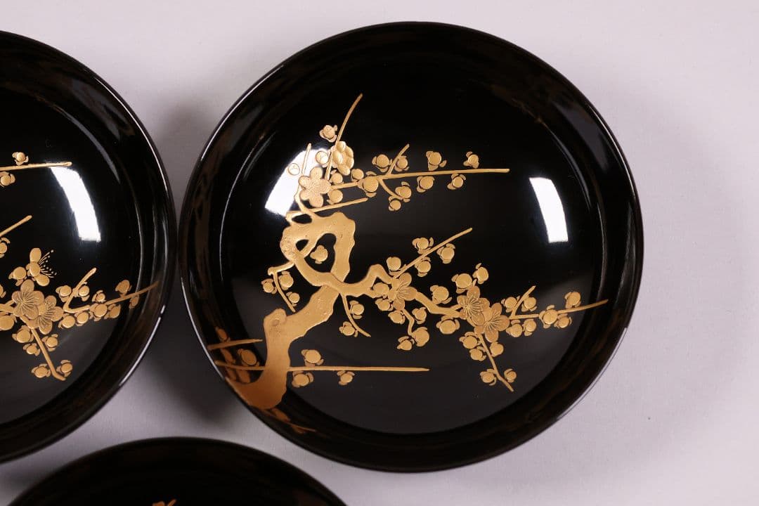 CM233】古い木皿 五客 梅 金蒔絵 黒塗 小皿 菓子皿 木製漆器 大正昭和
