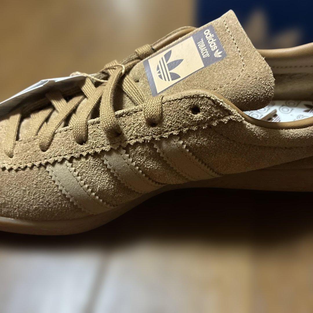 最終値下げ価格 adidas Tobacco スニーカー ベージュ23.5cm - メルカリ
