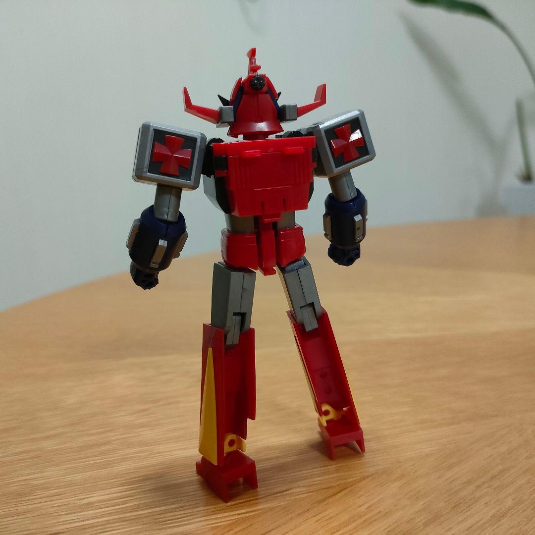 素組み完成品＋一部シール】SMP 未来ロボ ダルタニアス - メルカリ