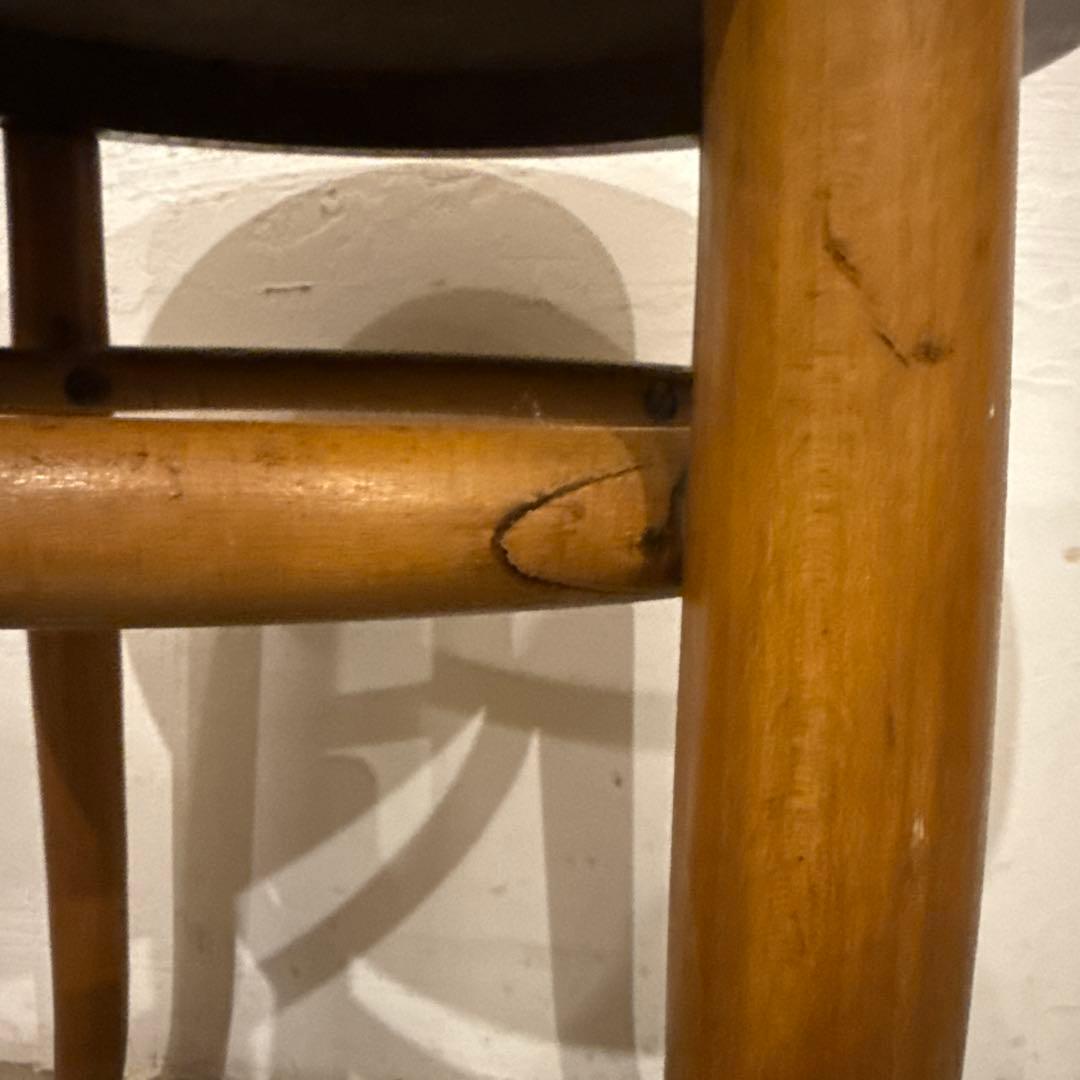 ヴィンテージ ラウンドスツール ベントウッド 座面装飾