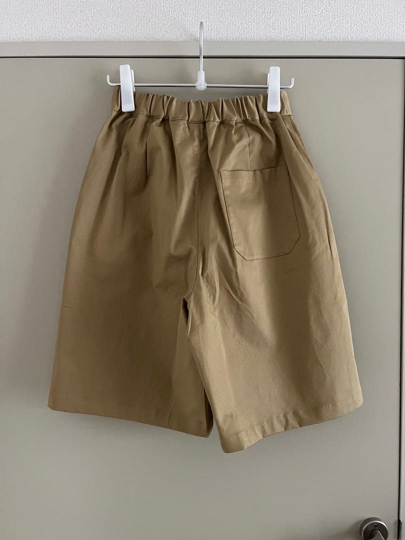 “MidiUmi”タックショートパンツ・ベージュ・未使用品
