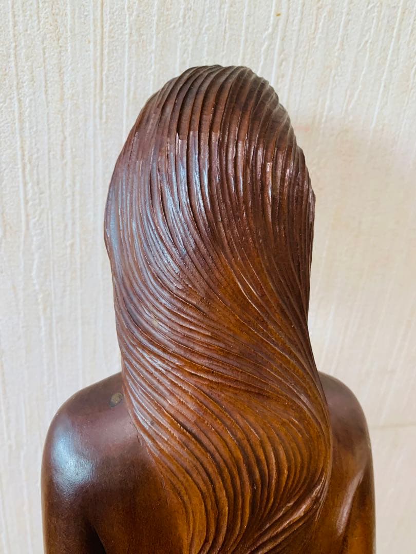 希少品　木彫り　木製 女性像 裸婦像 置物 オブジェ　バリ 工芸品　裸体　彫刻