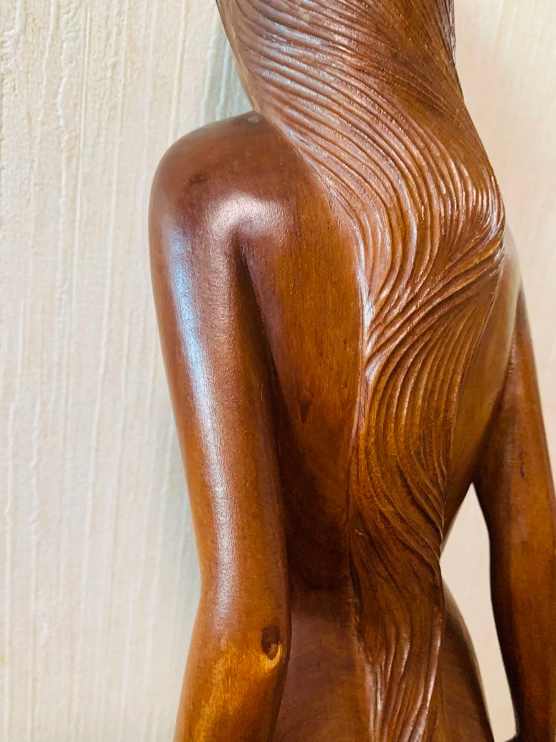 希少品　木彫り　木製 女性像 裸婦像 置物 オブジェ　バリ 工芸品　裸体　彫刻