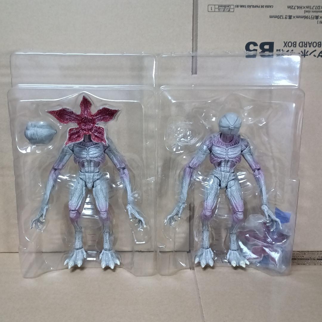 ストレンジャーシングス 6インチフィギュア デモゴルゴン 開封品 2体