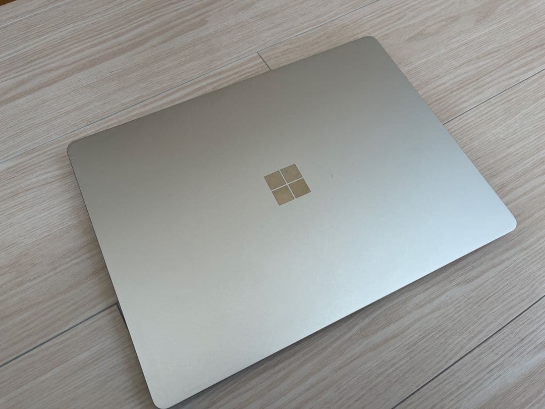 Surface Laptop Go 3 ジャンク　シルバー Surface Laptop Go 3（8GB/Core i5/256GB/Windows11Pro）XJD-00005 1台