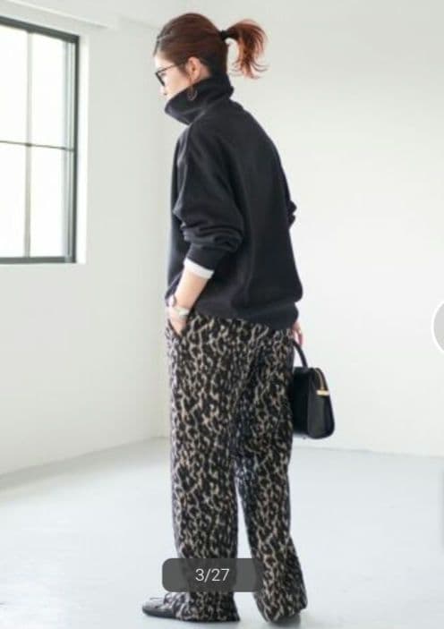 スピックアンドスパンヴィアンレオパード柄 パンツ - メルカリ