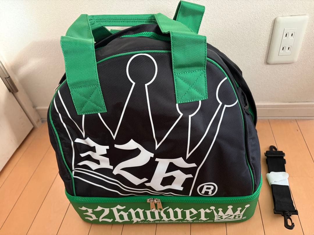 326power ヘルメットバッグ　黒×緑　ブラック　グリーン 大人気！326ヘルメットバッグ！ ヘルメットは勿論ながら、工具
