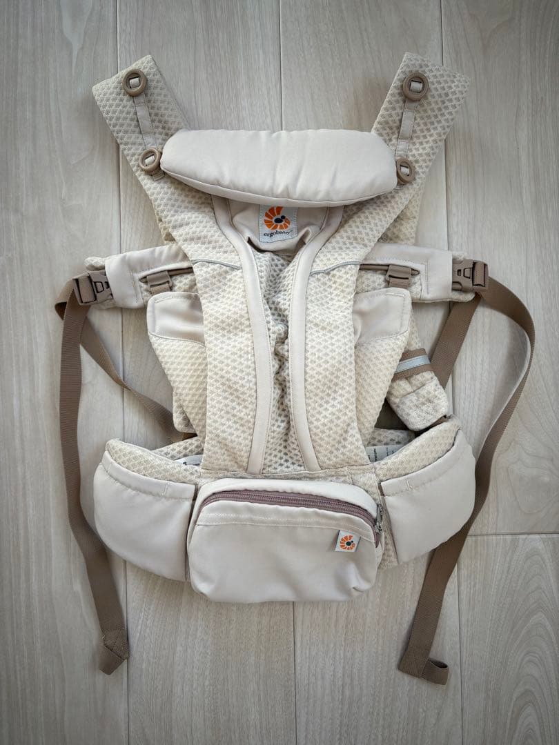 クリーム色 抱っこ紐 メッシュ素材 コニー抱っこ紐 AirMesh™ / クリーム（2XS,XS,2XL,3XL,4XL,5XL