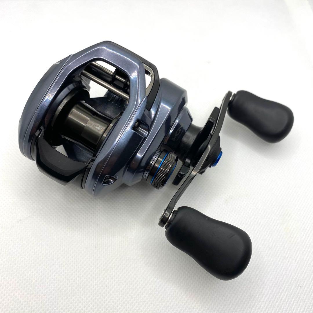 SHIMANO シマノ 24SLX 70HG 右ハンドル シマノ（SHIMANO） 24 SLX 70HG 右ハンドル / ベイトリール