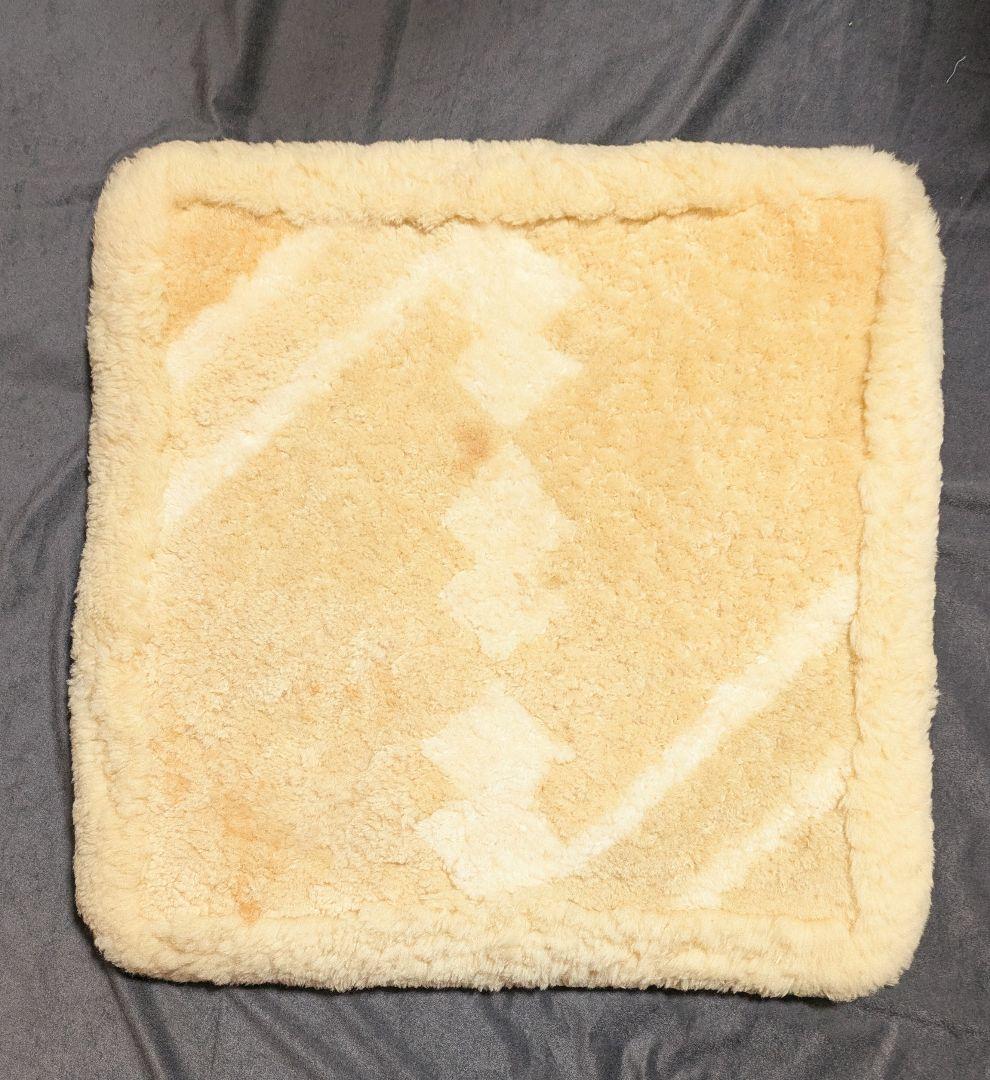 ExcelHuman エクセルヒューマン ムートン 座布団55cm×55cm - メルカリ