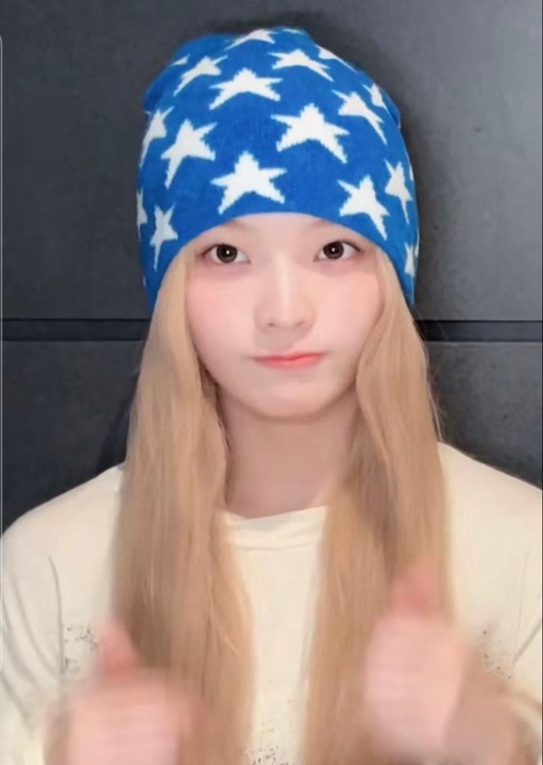 illit IROHAちゃん着用 ERL スタービーニー - メルカリ