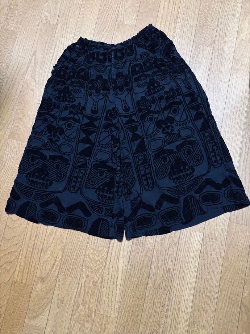 ISSEYMIYAKE me イッセイミヤケ★ 黒 スカル模様 キュロットパンツ TYPE-O 010 – isseymiyake.com