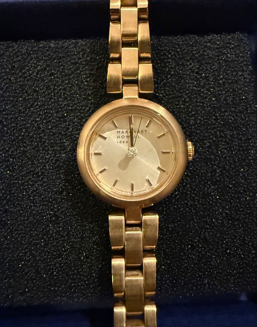 美品】MARGARET HOWELL ピンクシャンパンゴールド電池式腕時計 - メルカリ