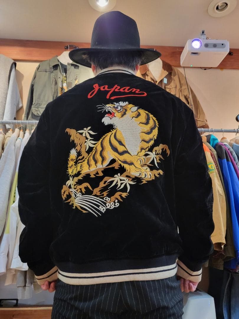 50'sライク刺繍ベロアリバーシブルスカジャン●サイズXL●（商品番号4964） Yahoo!オークション -「△スカジャン」の落札相場・落札価格