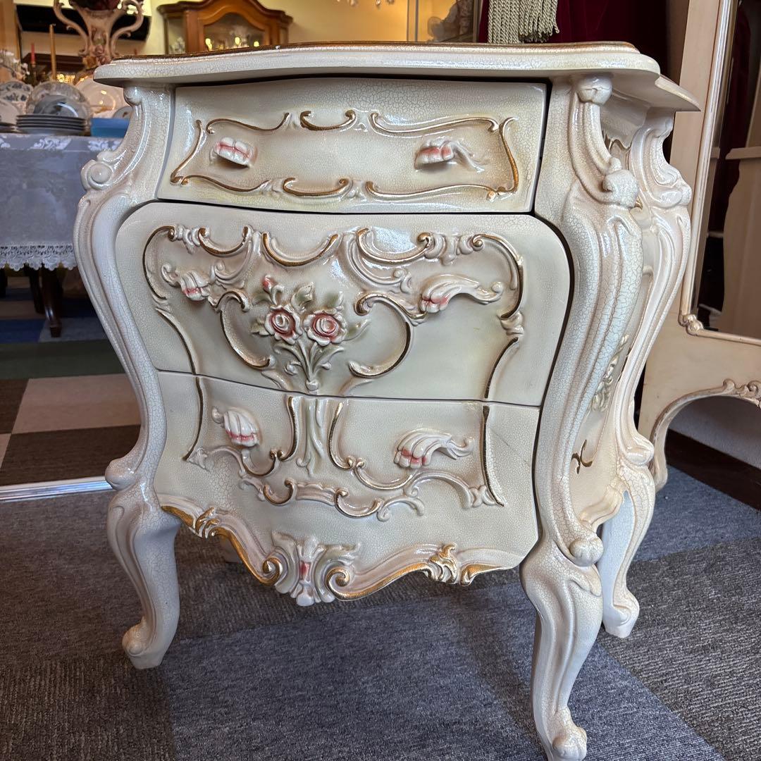 イタリア　ロココ調　チェスト イタリア 3段 チェスト 茶 87cm 象嵌 ロココ調 家具 猫脚 丸脚 完成品