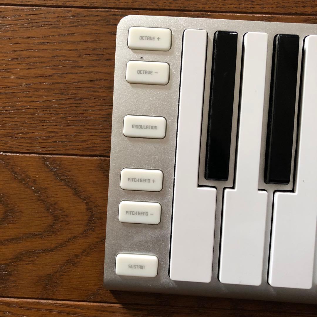 しのぶ様専用 CME MIDIキーボード 32キー - メルカリ