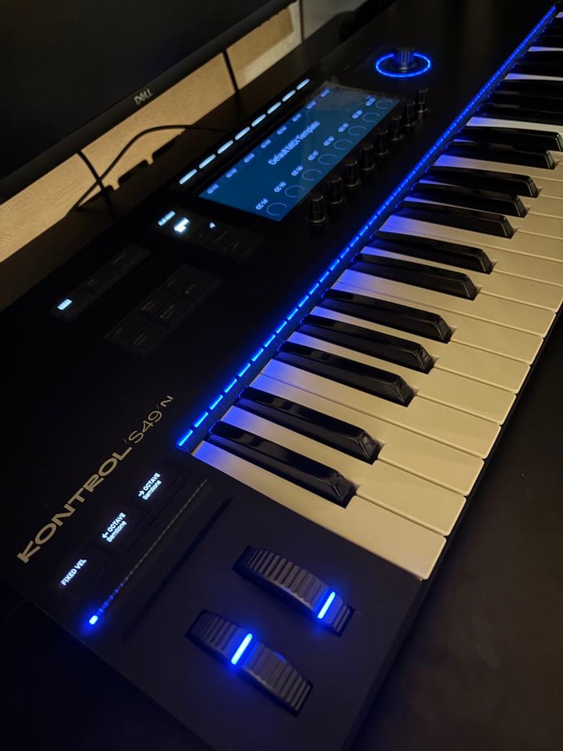 Native Instruments/Kontrol S49 МK3 49鍵盤 Native Instruments Kontrol S49 MK3 49-Key MIDI Keyboard Controller