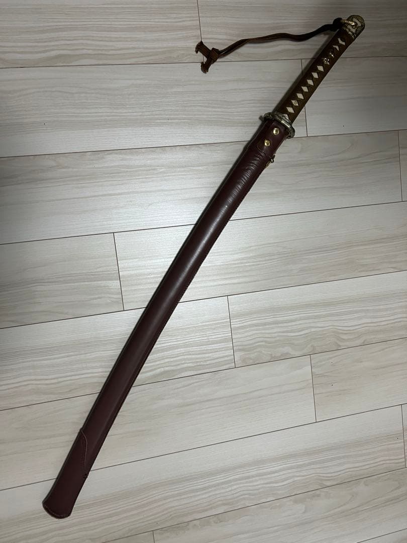 模造刀　軍刀 Amazon.co.jp: 模造刀（美術刀）軍刀シリーズ 陸軍将校九八式軍刀