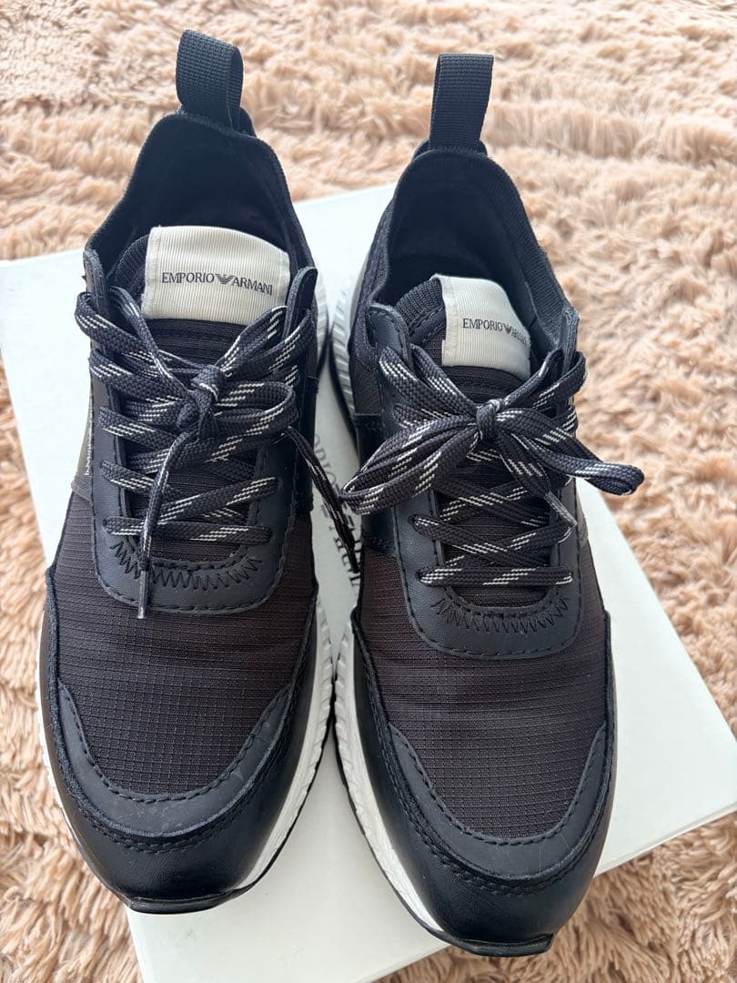 定価3万円 EMPORIO ARMANI レザーパネルレースアップスニーカー黒