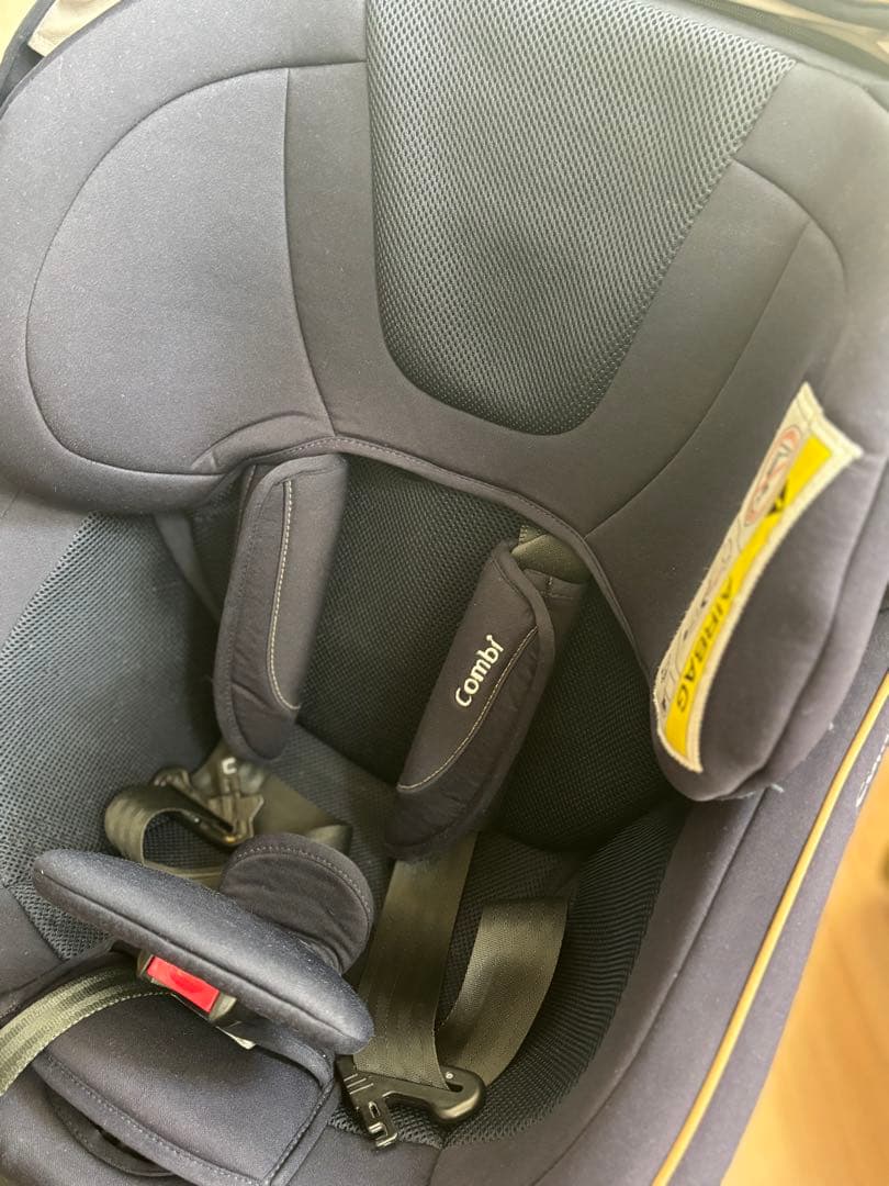 Combi クルムーヴスマート チャイルドシート CB-UTC 044238