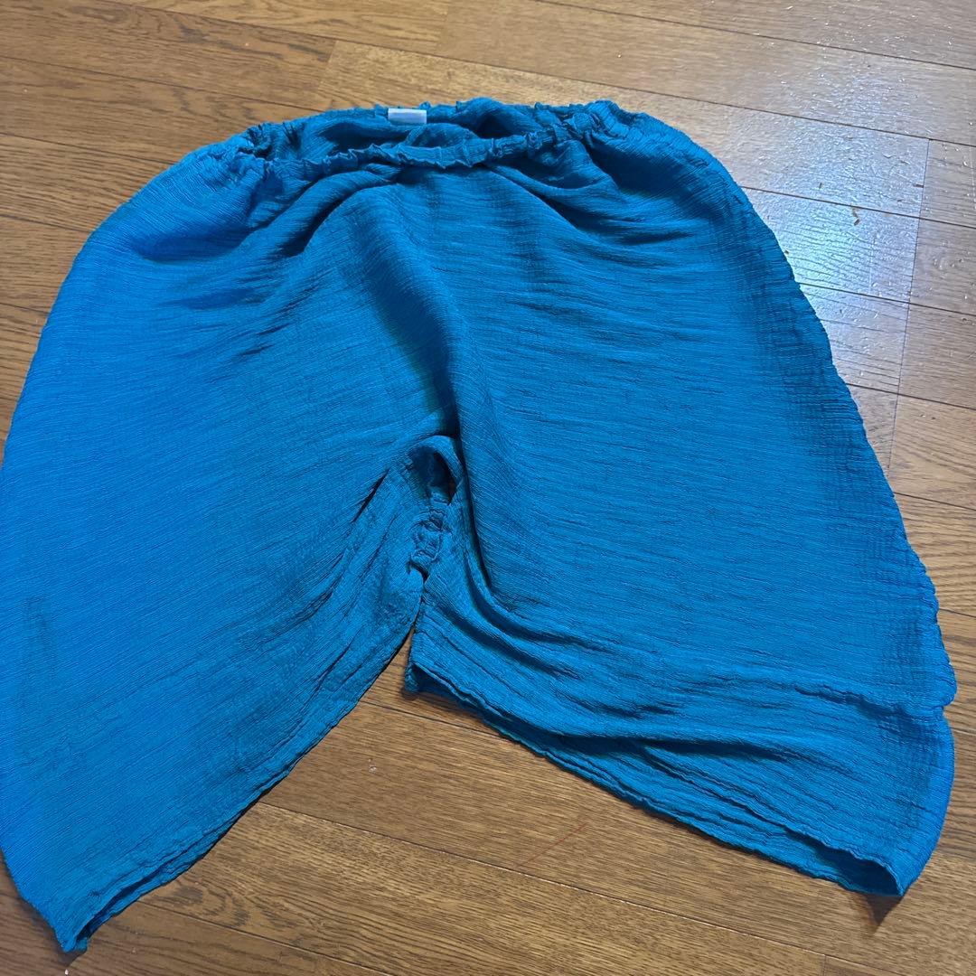 イッケイミヤケme エメラルドブルーグリーン系変形パンツ イッセイミヤケ ミーISSEY MIYAKE me ポリプリーツパンツ ターコイズ