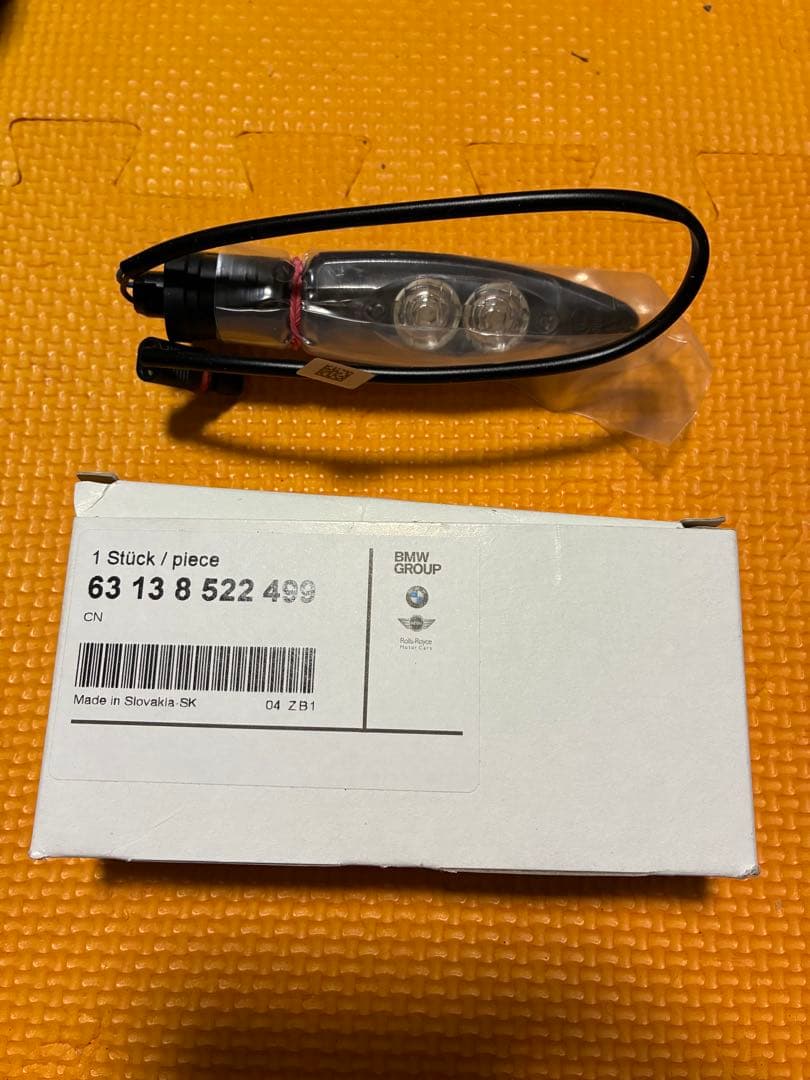 バイク用純正ウィンカー 63 13 8 522 499 BMWバイク用純正ウィンカー 63 13 8 522 499 BMWバイク用純正ウィンカー 63