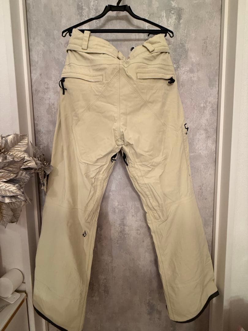 VOLCOM GORE-TEX スノーボードパンツ クリーム色