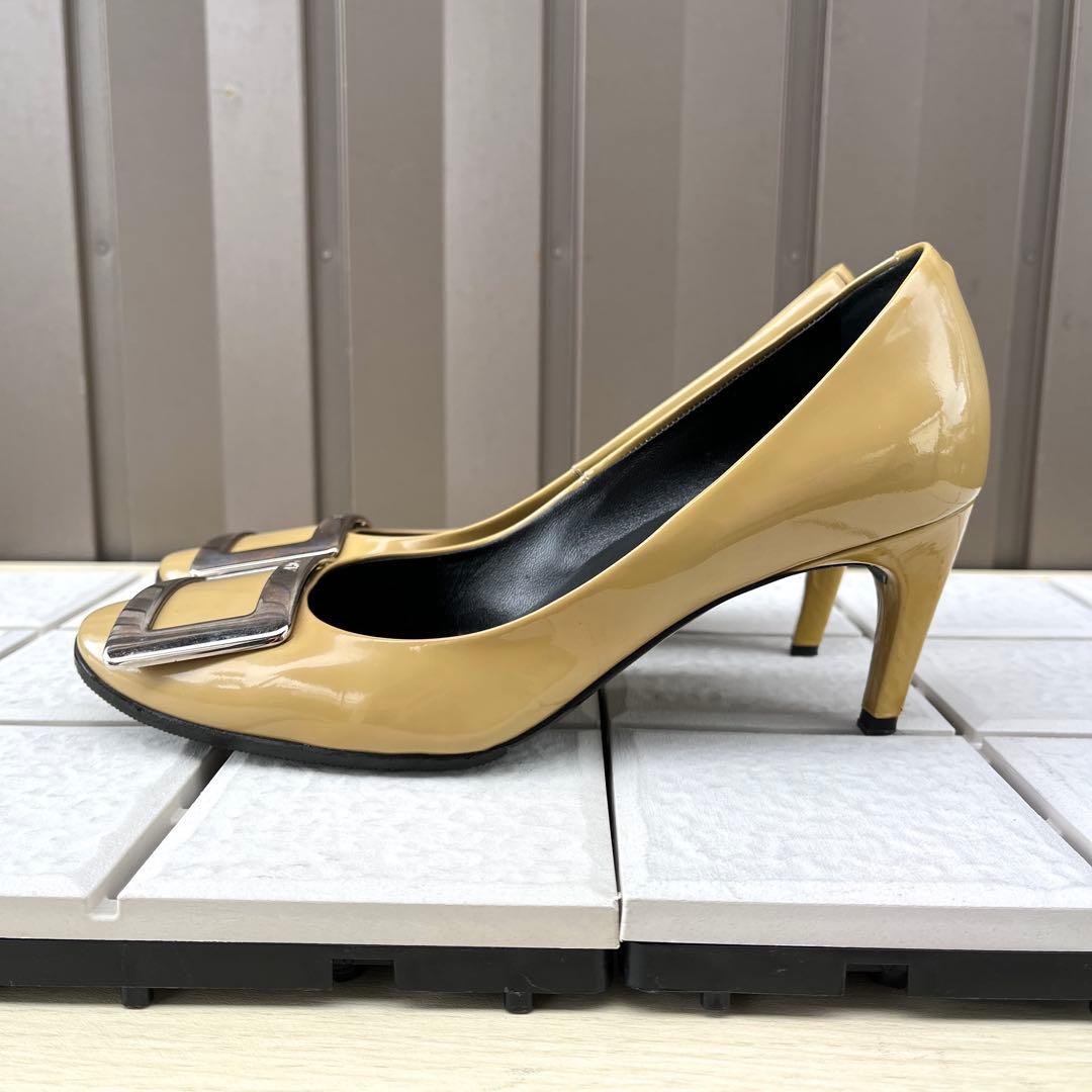 36.5 Roger Vivier パンプス エナメル ベージュ 23.5 - メルカリ