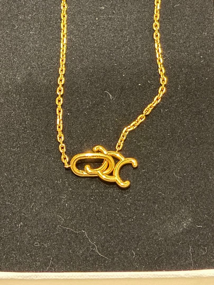 セリーヌ トリンオフロックネックレス