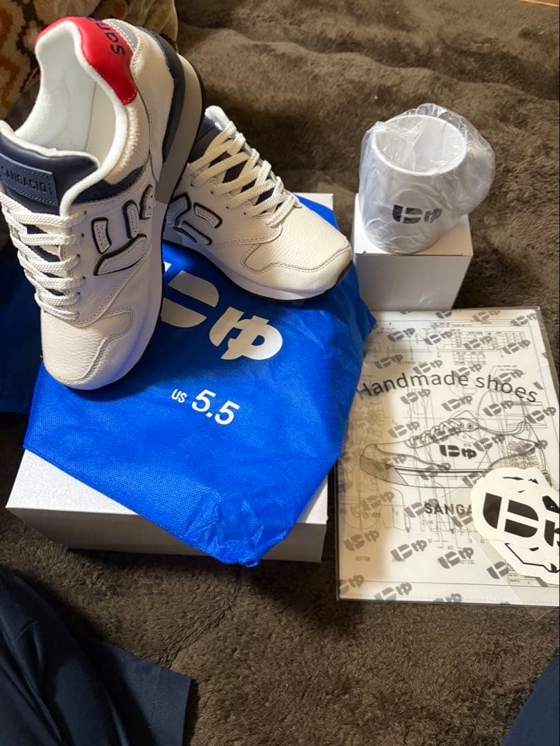 にゅYEAR『福袋』2026 10周年記念トリコロール 23.5 - メルカリ