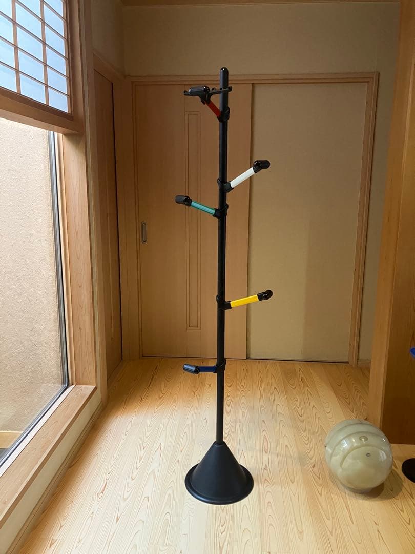 ポールハンガー　ポストモダン　ミッドセンチュリー　デザイン　北欧 ポールハンガー ポストモダン ミッドセンチュリー デザイン 北欧