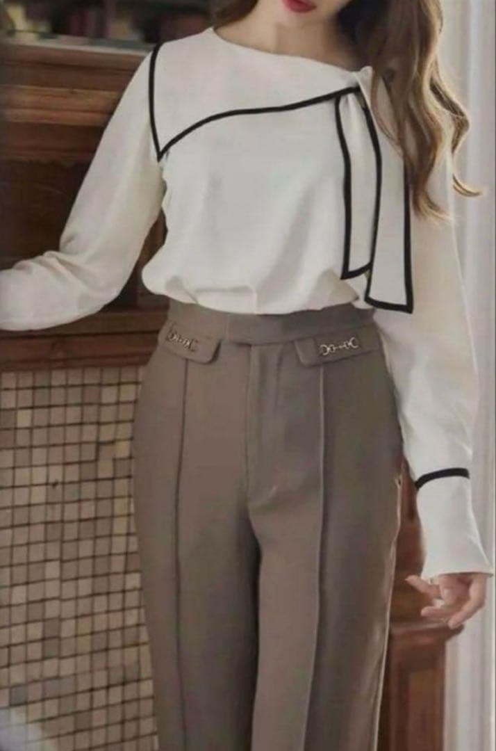 新品タグ付き】Herlipto Pintuck Bit Pants Mサイズ S115215800