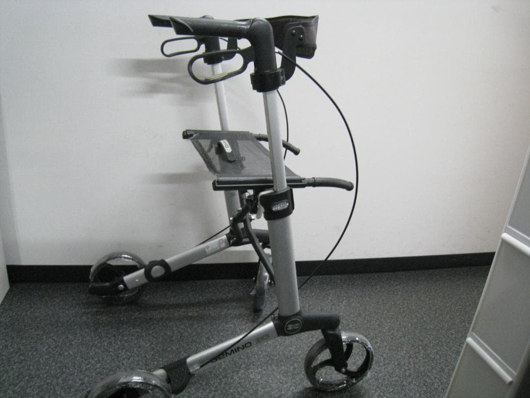 ハンディウォークL GEMINO 30 歩行器 歩行車 パナマウントベッド