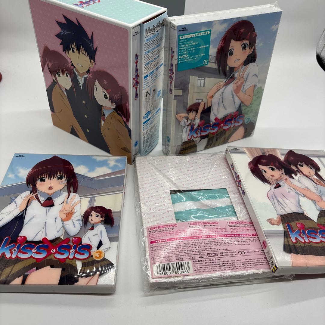 kiss×sis Blu-ray 4巻BOXセット　〈数量限定生産版〉 Amazon.co.jp | kiss×sis キスシス 全4巻セット [マーケットプレイス